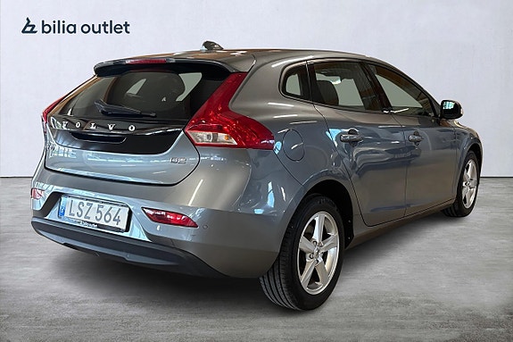 Volvo V40 6 of 23