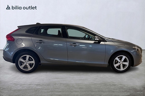 Volvo V40 5 of 23