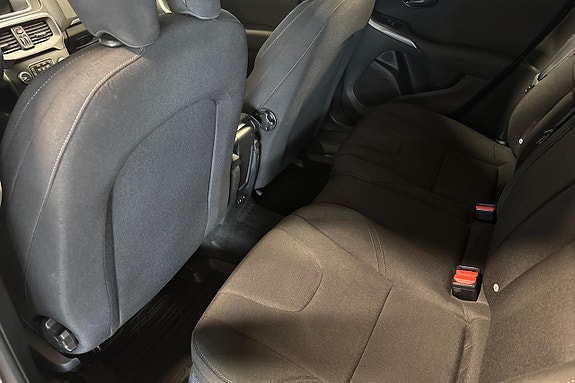 Volvo V40 19 of 23