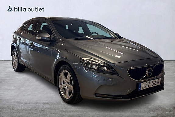 Volvo V40 4 of 23