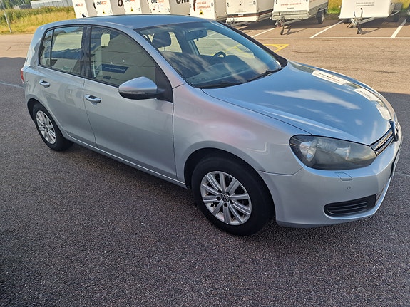 Volkswagen Golf VI 4 of 6