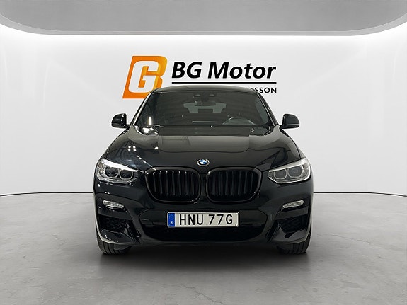 BMW X4 2 of 17