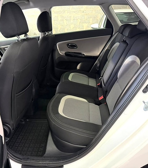 Kia Ceed 15 of 23