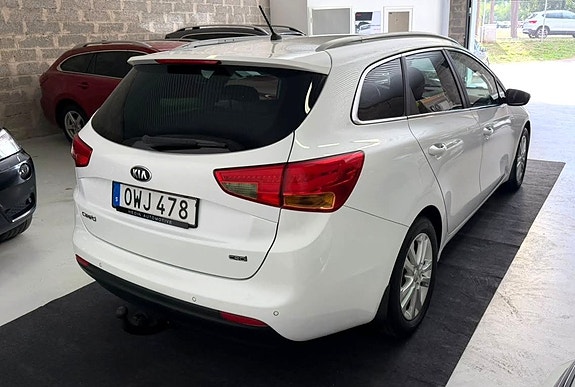 Kia Ceed 4 of 23