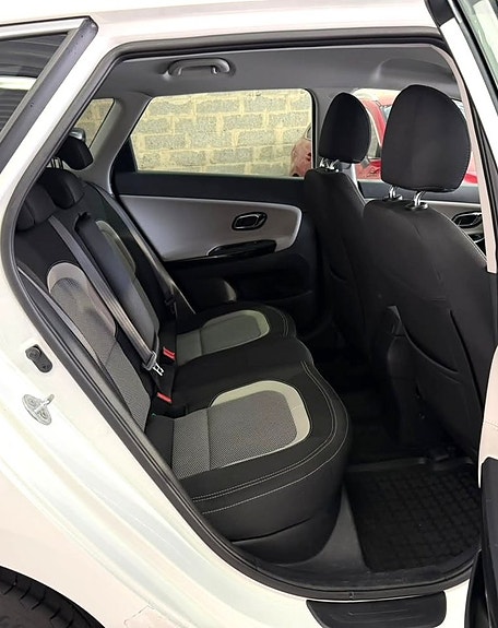Kia Ceed 16 of 23