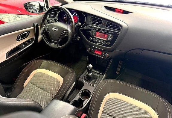 Kia Ceed 9 of 23
