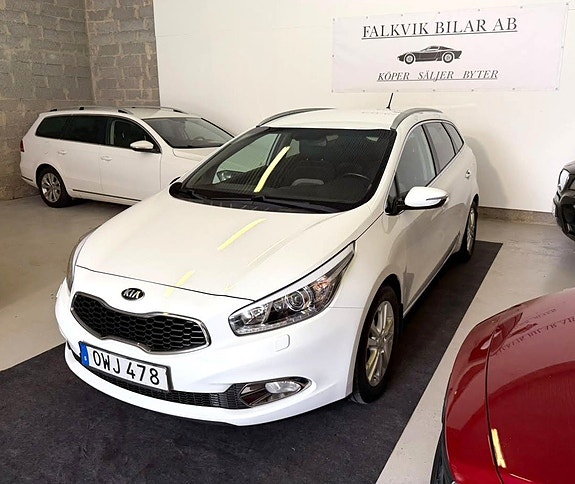 Kia Ceed 2 of 23
