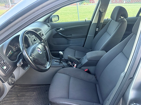 Saab 9-3 6 of 7