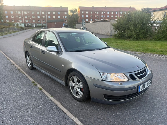 Saab 9-3 2 of 7