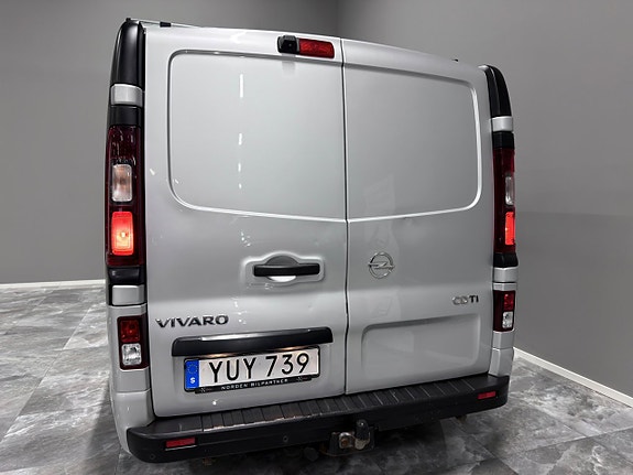 Opel Vivaro 7 of 28
