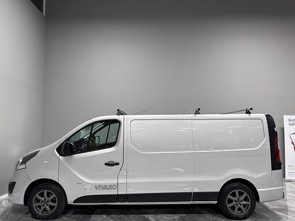 Opel Vivaro 5 of 28