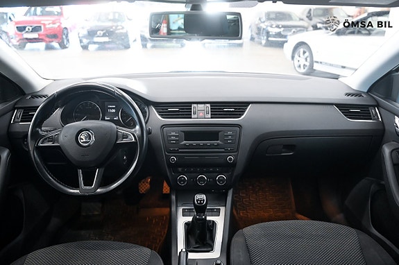 Skoda Octavia 11 of 16