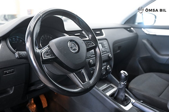 Skoda Octavia 8 of 16