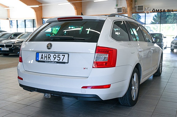 Skoda Octavia 3 of 16