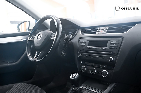 Skoda Octavia 10 of 16