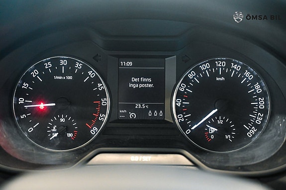 Skoda Octavia 12 of 16