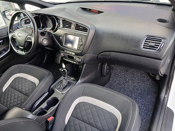 Kia Ceed 15 of 27