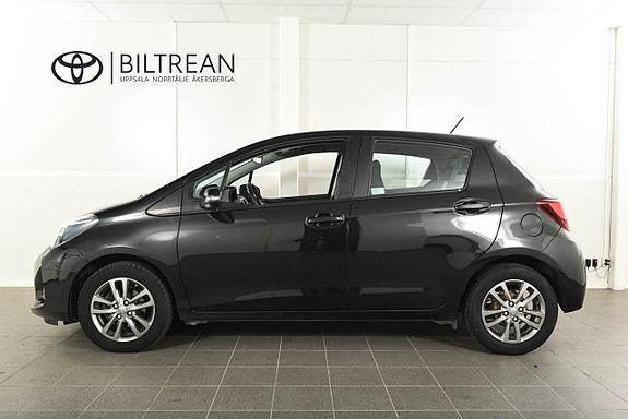Toyota Yaris 3 of 13