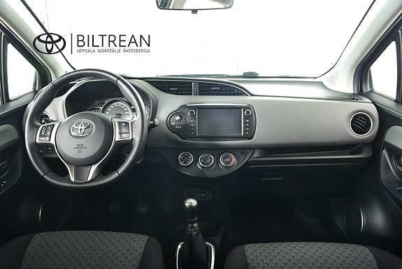Toyota Yaris 8 of 13