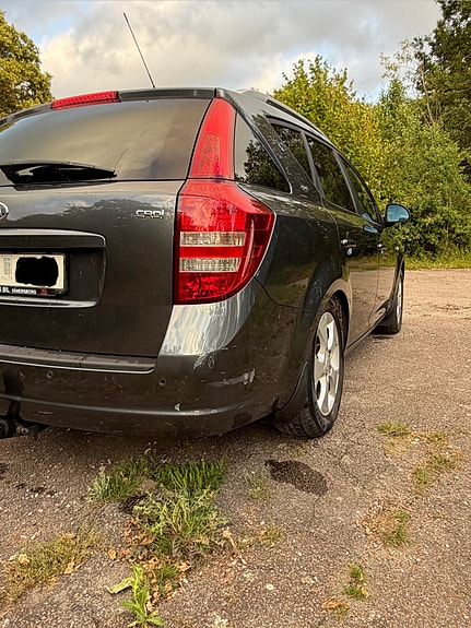 Kia Ceed 4 of 10