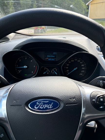 Ford C-Max 12 of 13