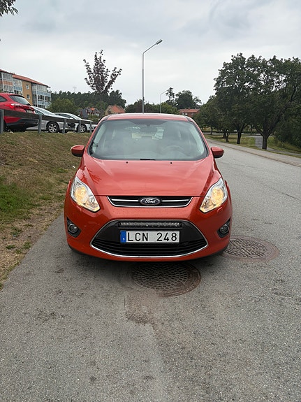Ford C-Max 2 of 13