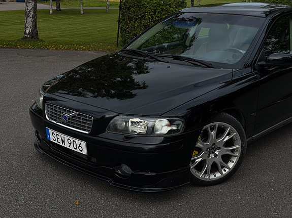 Volvo S60 2 of 11