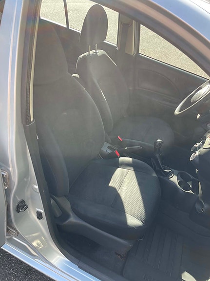 Nissan Micra 7 of 7