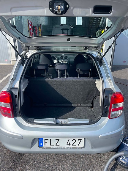 Nissan Micra 2 of 7