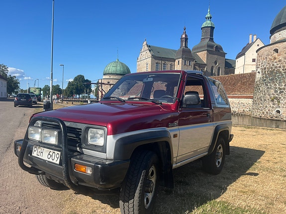 Daihatsu Feroza 8 of 12