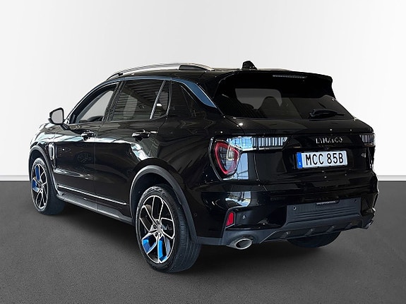 Lynk & Co 01 2 of 10