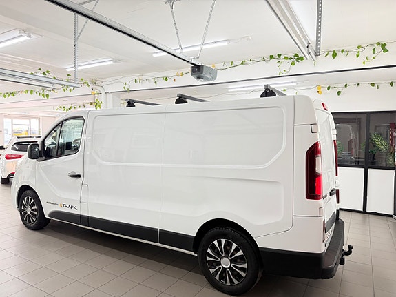 Renault Trafic 7 of 25