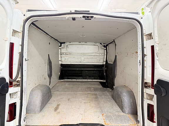 Renault Trafic 13 of 25