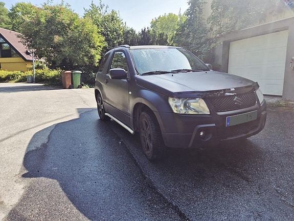 Suzuki Grand Vitara 4 of 4