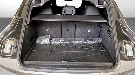 BMW iX 10 of 13