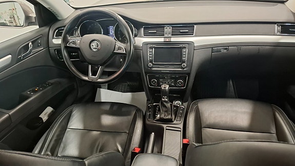 Skoda Superb 8 of 15