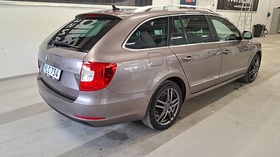 Skoda Superb 4 of 15