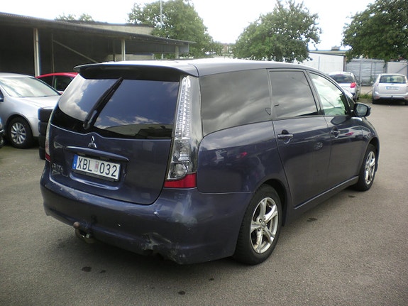 Mitsubishi Grandis 9 of 11