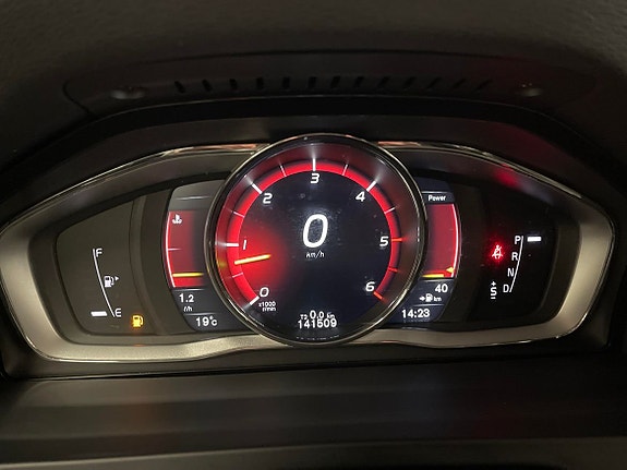 Volvo V60 Cross Country 16 of 25