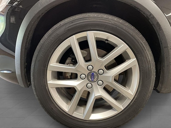 Volvo V60 Cross Country 9 of 25