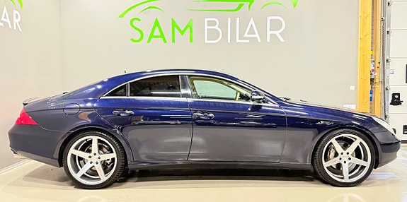 Mercedes-Benz CLS350 2 of 19