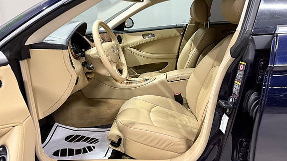 Mercedes-Benz CLS350 9 of 19