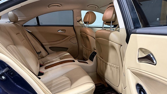 Mercedes-Benz CLS350 15 of 19