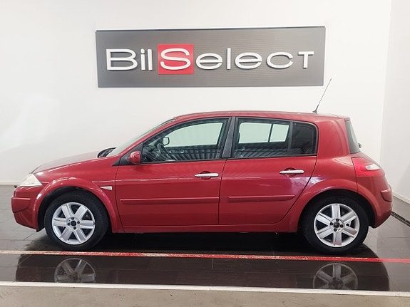 Renault Megane 2 of 14