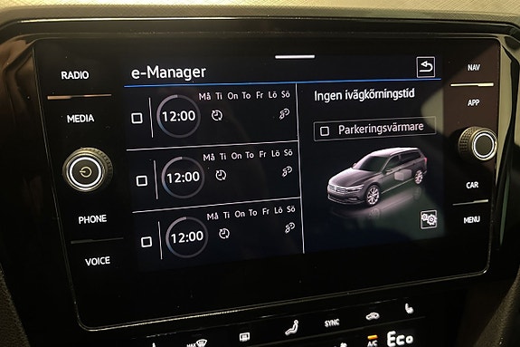 Volkswagen Passat 17 of 18
