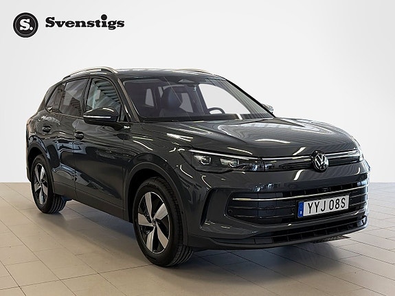 Volkswagen Tiguan 6 of 12