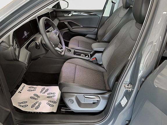 Volkswagen Tiguan 7 of 12