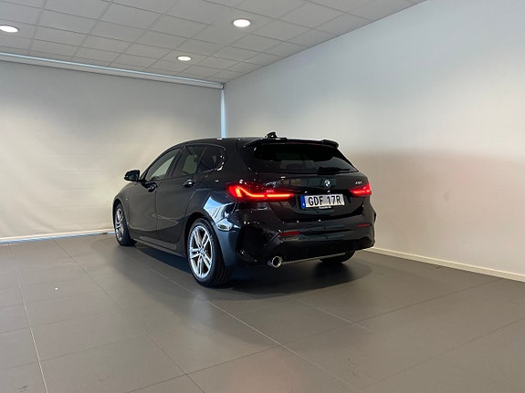 BMW 118d 11 of 12