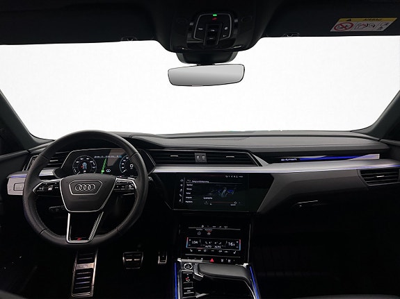 Audi Q8 15 of 30