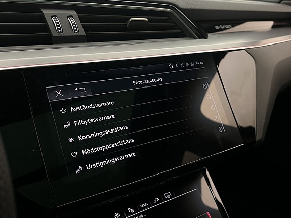 Audi Q8 29 of 30